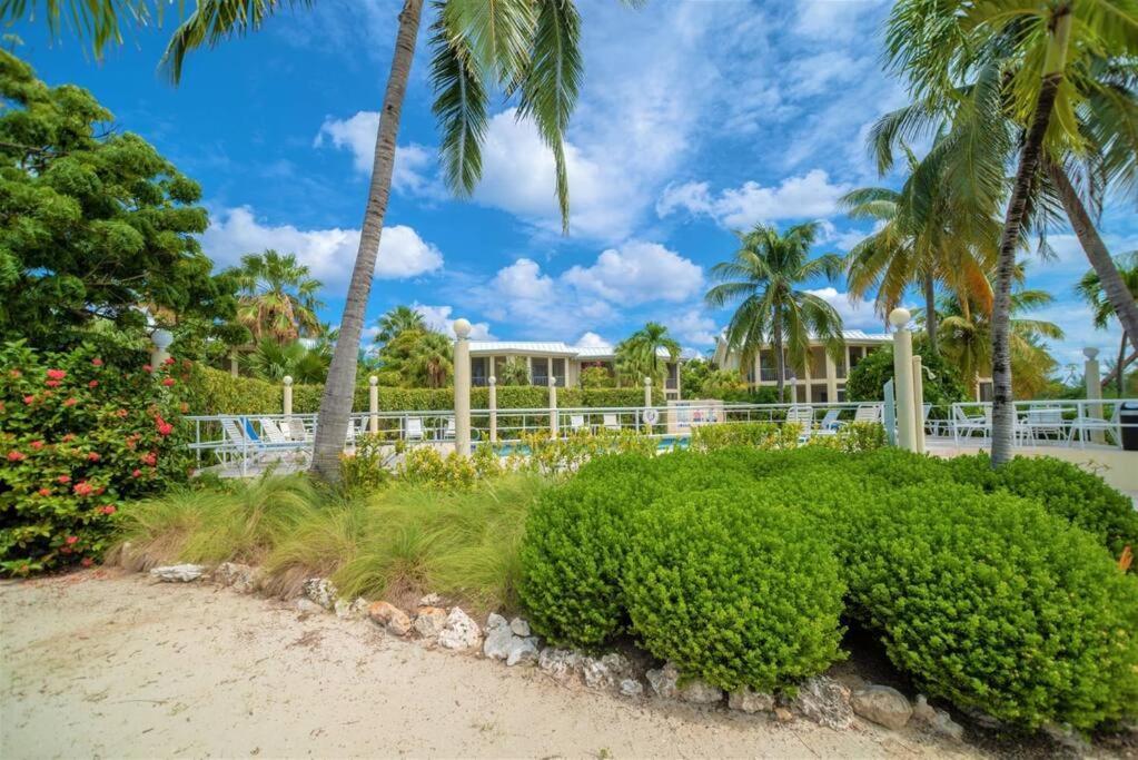 Island House # 9 Apartment Driftwood Village Bagian luar foto