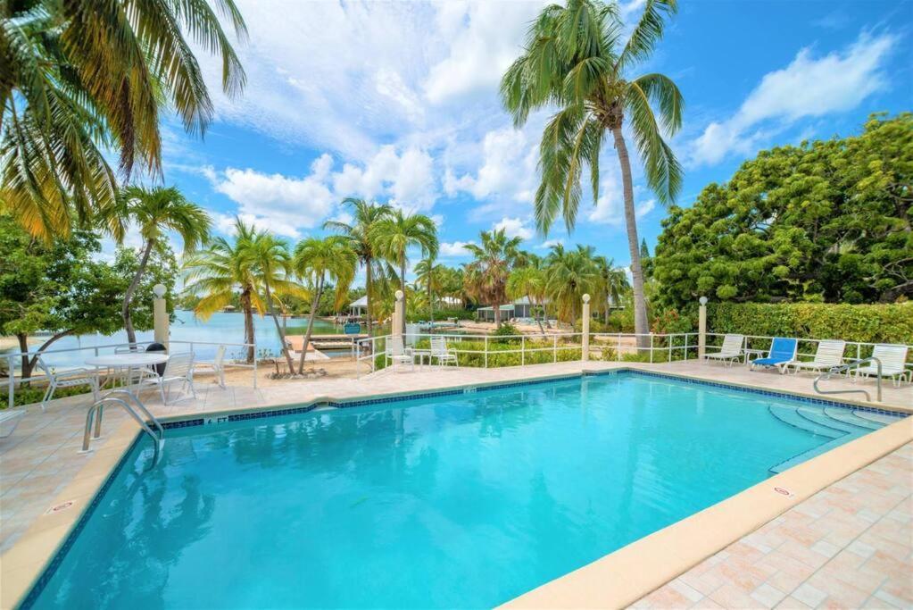 Island House # 9 Apartment Driftwood Village Bagian luar foto