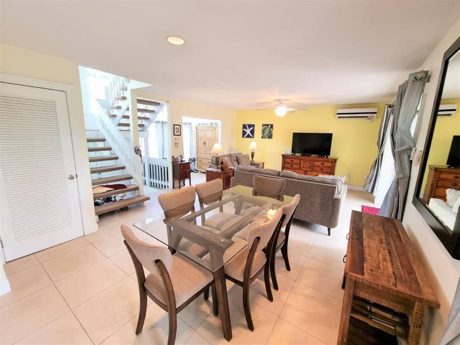Island House # 9 Apartment Driftwood Village Bagian luar foto