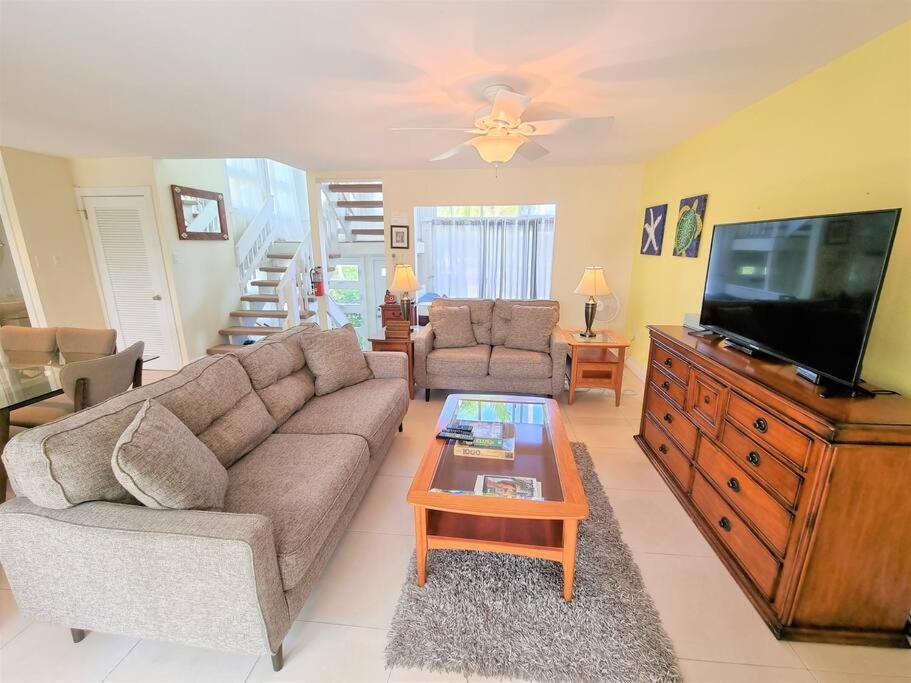 Island House # 9 Apartment Driftwood Village Bagian luar foto